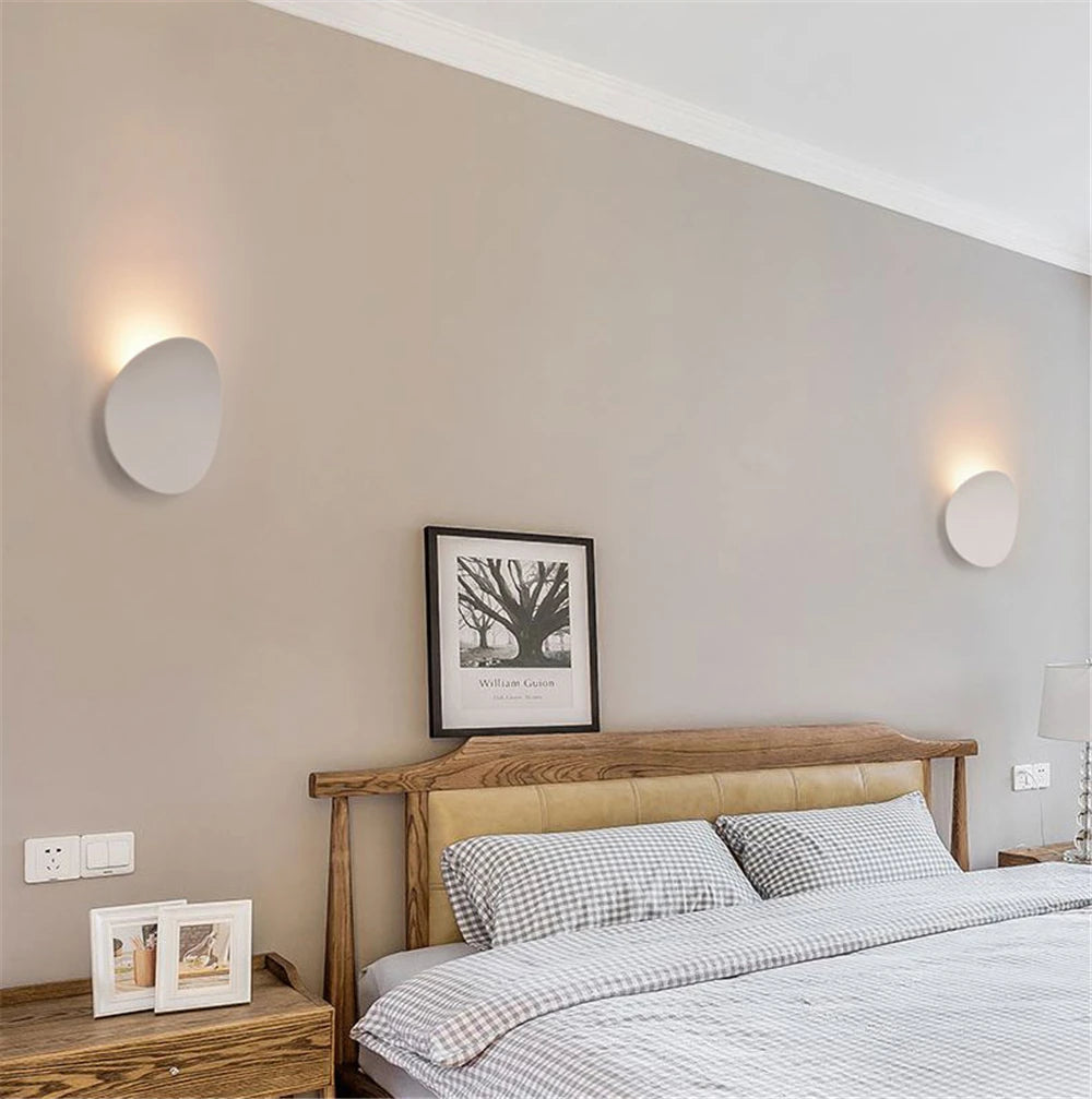 Oval LED Wall Lamp Modern Design Indoor Outdoor — Black White Gold | Lumfyr
