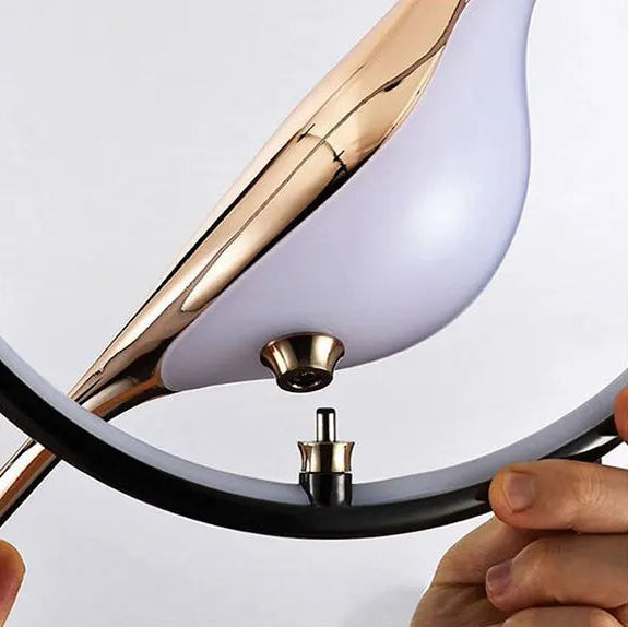 Suspension Oiseau Pie LED Ellipse Rotative